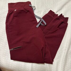 Figs Zamora Joggers! Size M in maroon